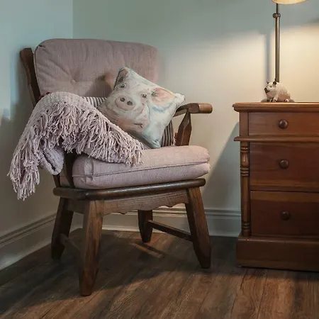 The Happy Pig 4* Kenmare