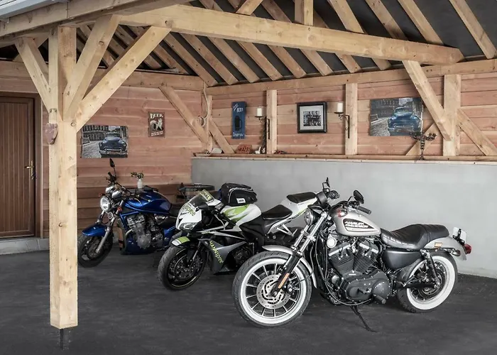 The Happy Pig Kenmare