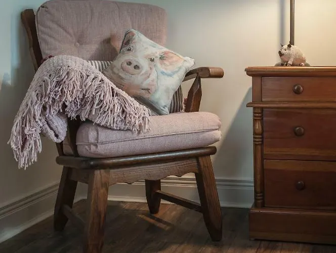 The Happy Pig 4* Kenmare